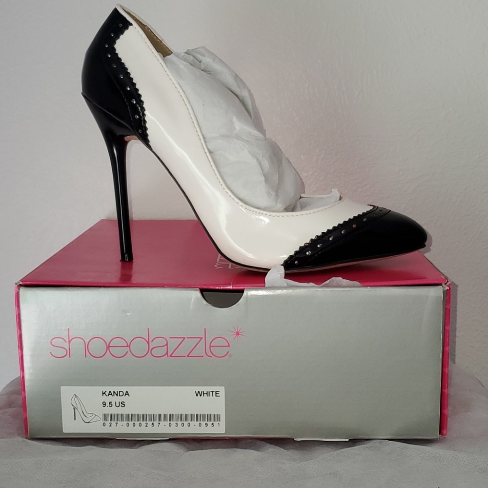 Shoedazzle Kanda size 9.5 light wear
